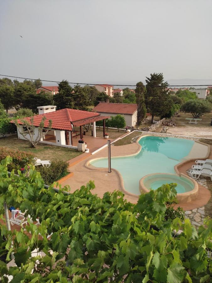 Apartments Goran Vir Exterior photo